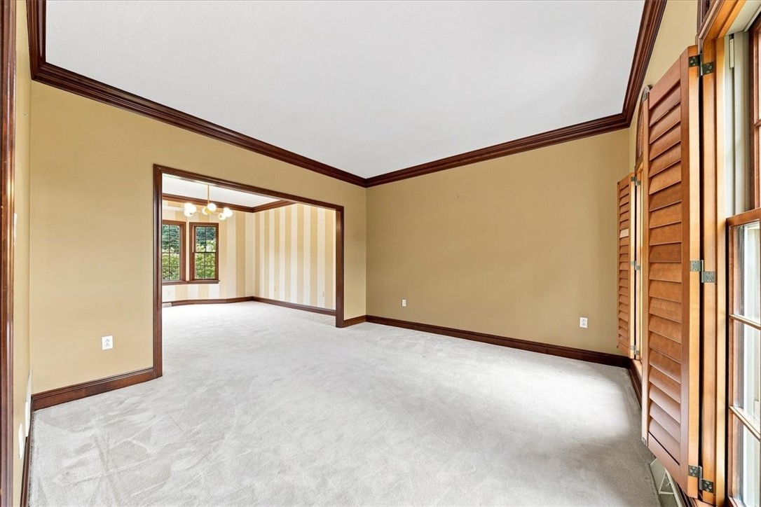 123 Foxwood Dr