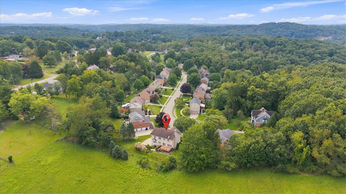 123 Foxwood Dr