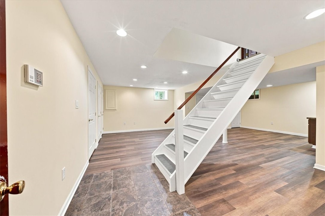 123 Foxwood Dr