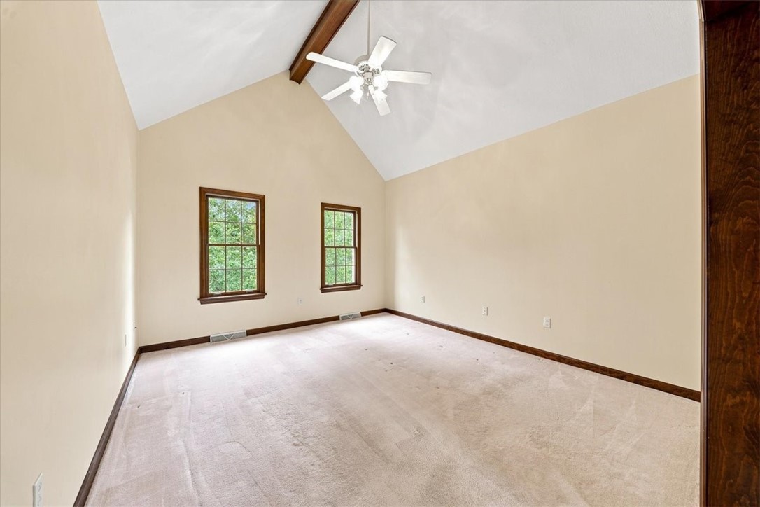 123 Foxwood Dr