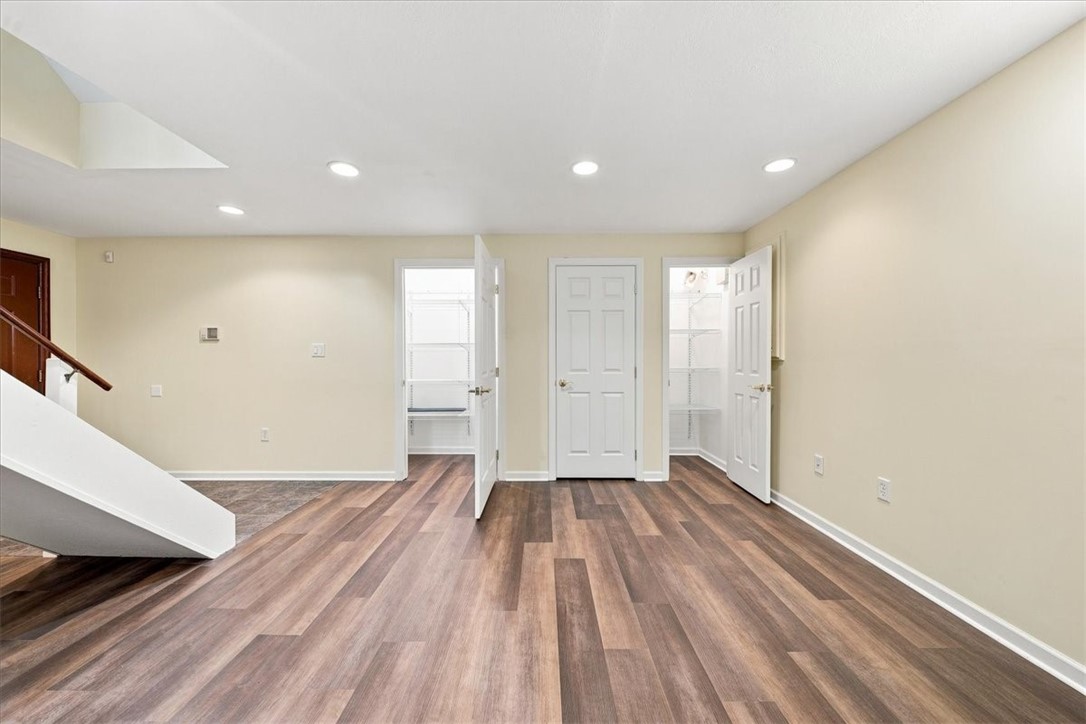 123 Foxwood Dr