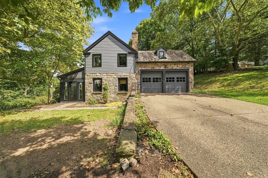 22 Priscilla Ln