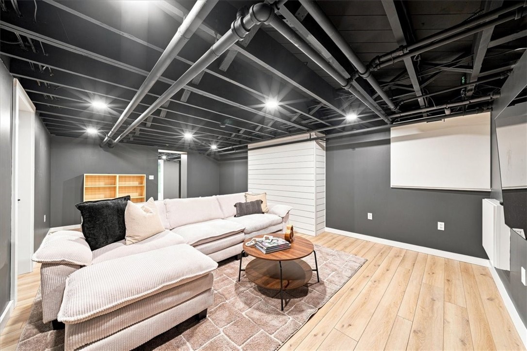 22 Priscilla Ln