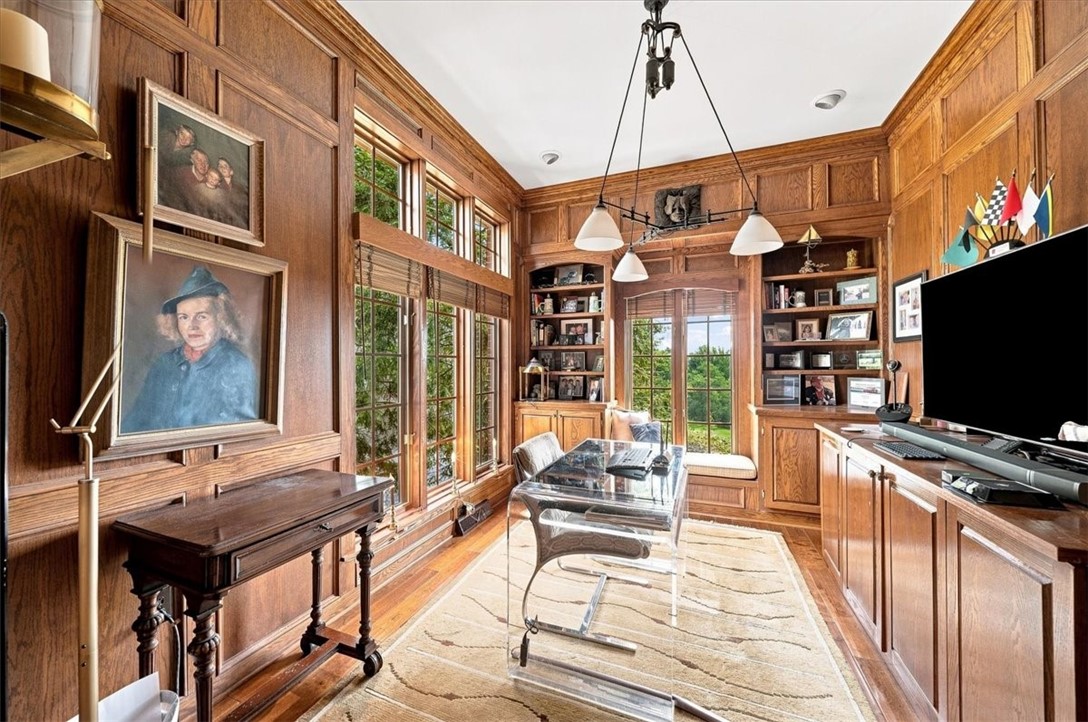 114 Hidden Valley Ct