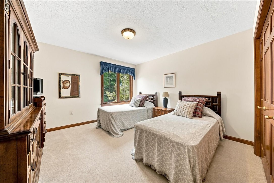 114 Hidden Valley Ct