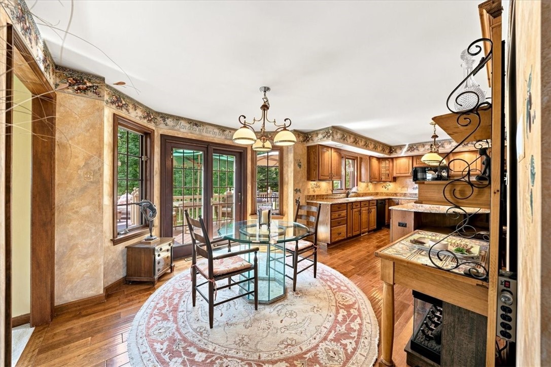 114 Hidden Valley Ct