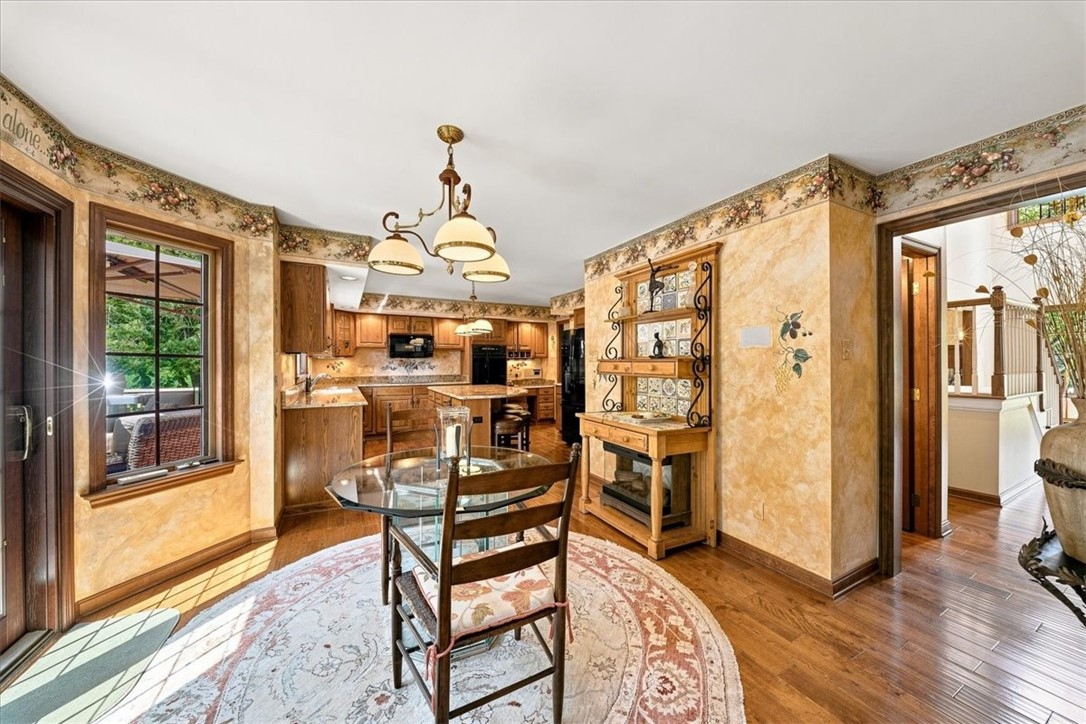 114 Hidden Valley Ct