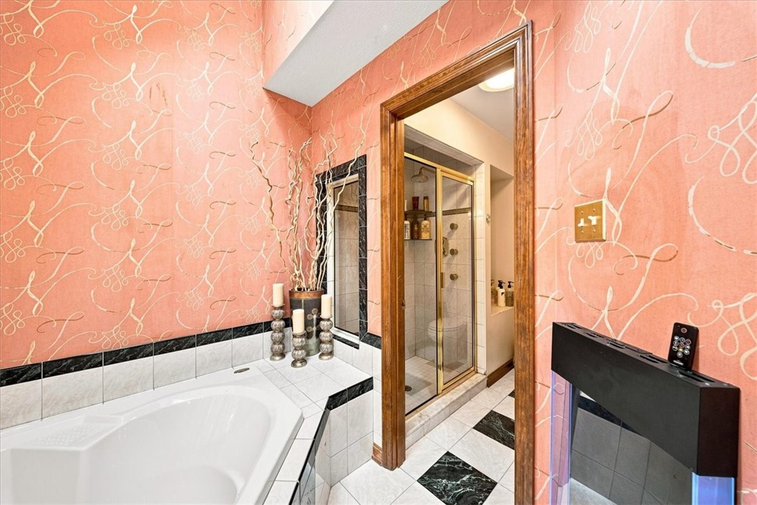 114 Hidden Valley Ct