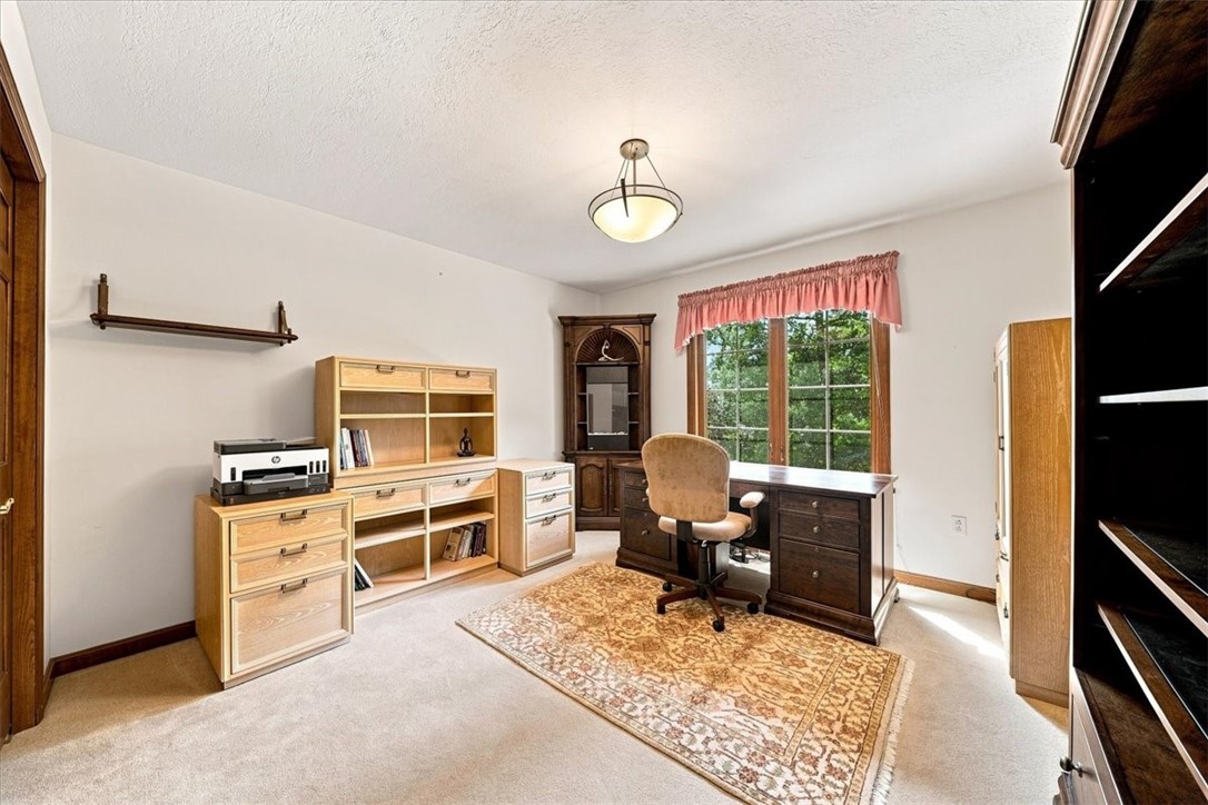 114 Hidden Valley Ct