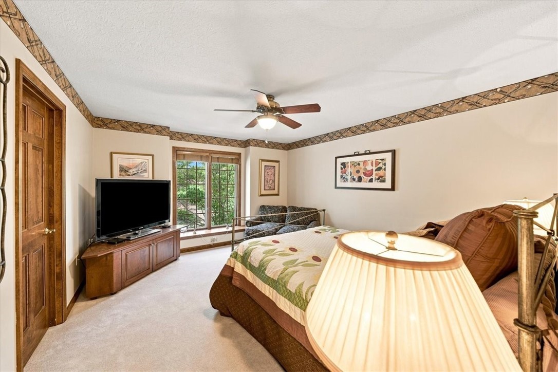 114 Hidden Valley Ct