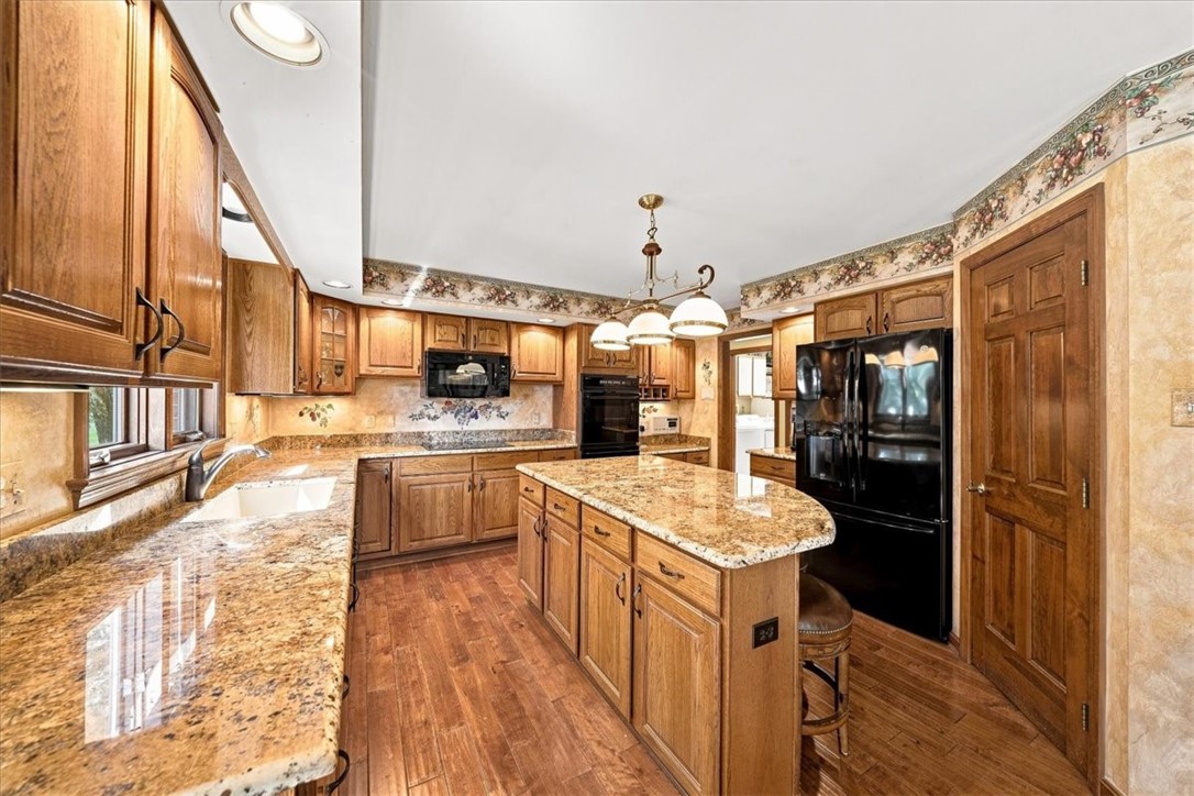 114 Hidden Valley Ct