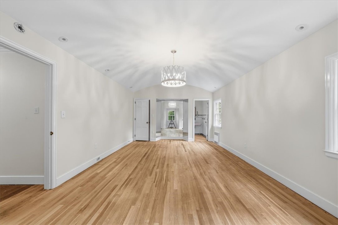 4448 Mount Royal Blvd