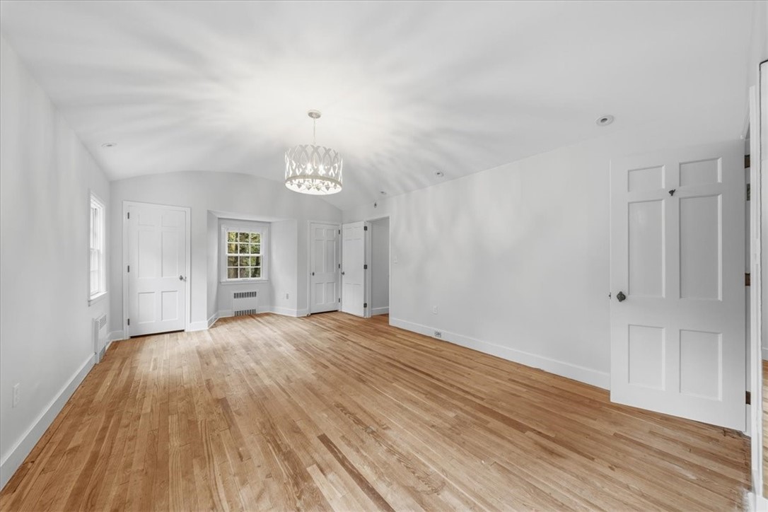 4448 Mount Royal Blvd