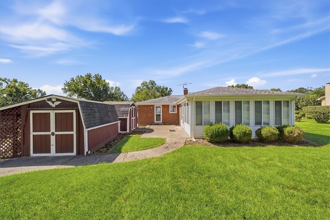 9428 Saratoga Dr