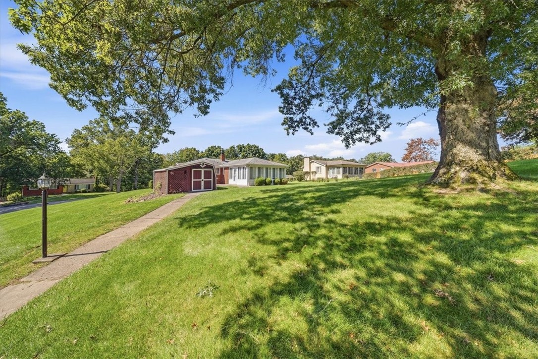 9428 Saratoga Dr