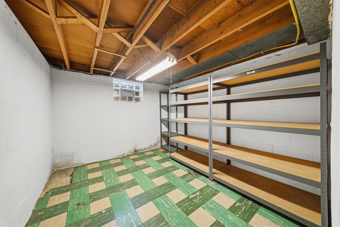 9428 Saratoga Dr