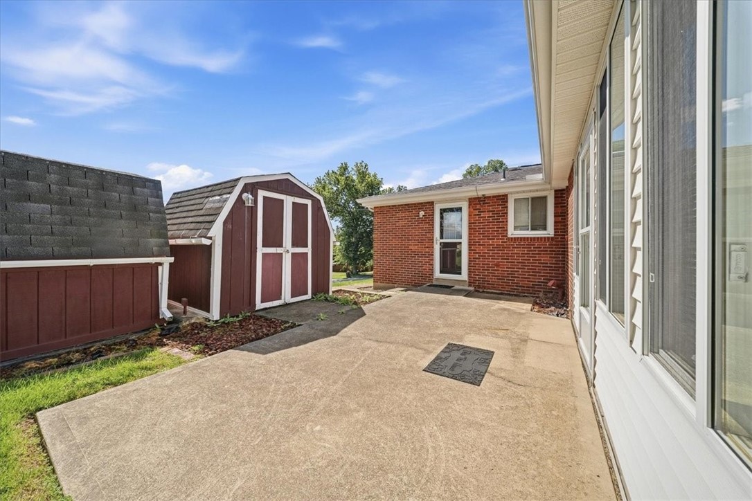 9428 Saratoga Dr