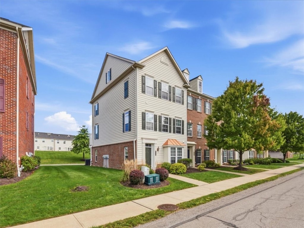 400 Fairgate Dr