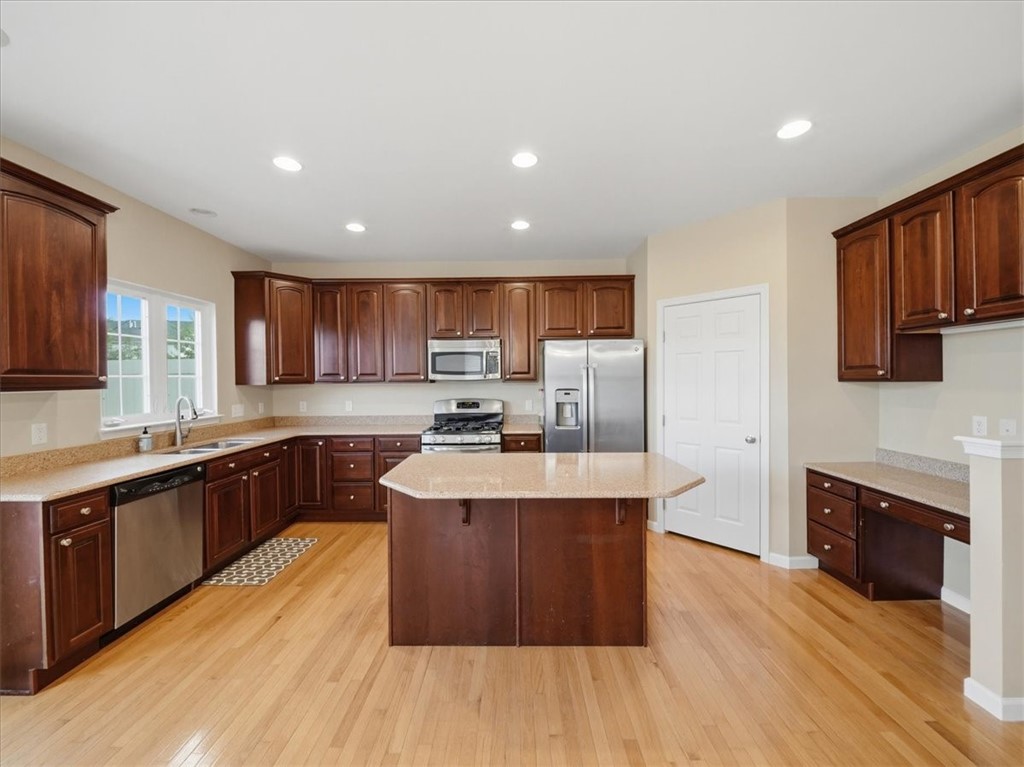 400 Fairgate Dr
