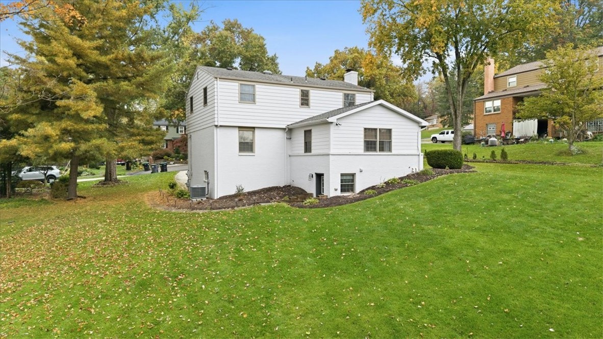 335 Catalina Dr