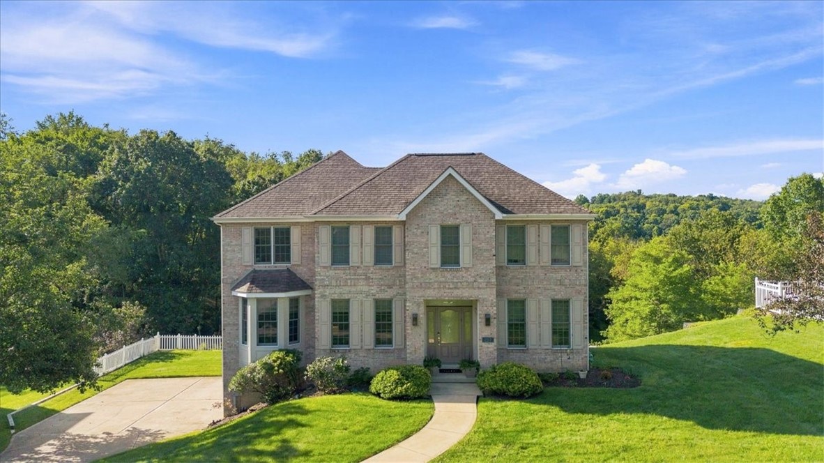 2517 Matterhorn Dr Franklin Park PA