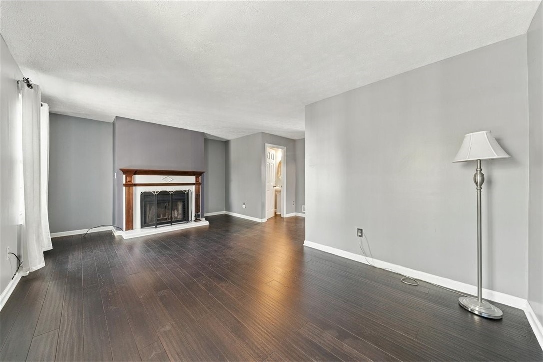 152 Aberdeen Dr