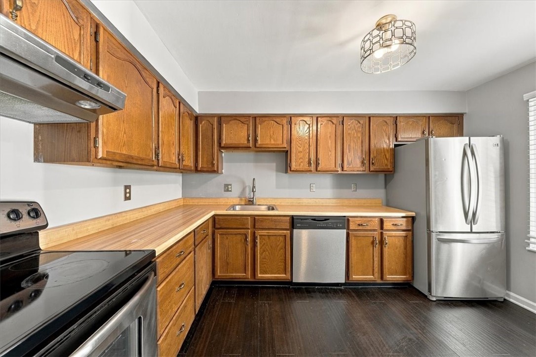 152 Aberdeen Dr