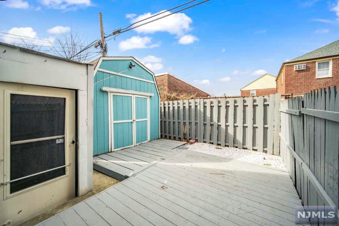 33 Ridge Road Retail