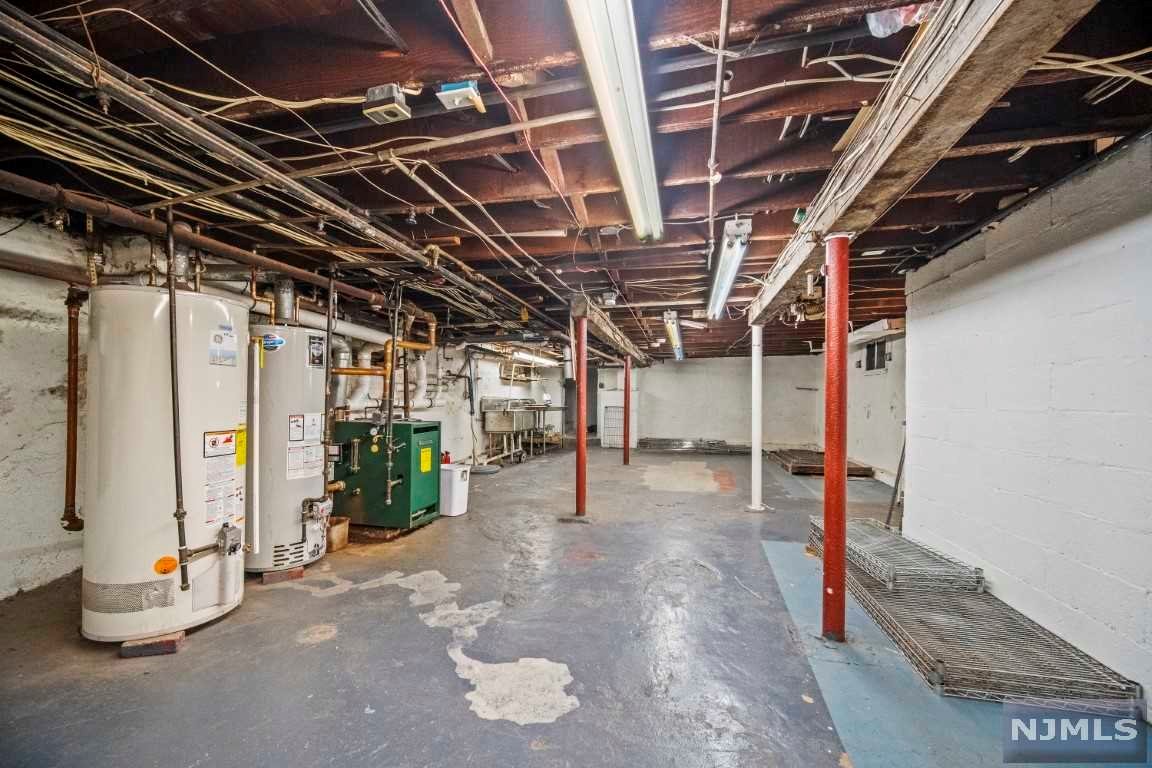 33 Ridge Road Retail