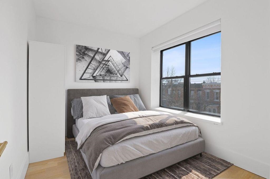 32 MAGNOLIA AVE Unit: 401