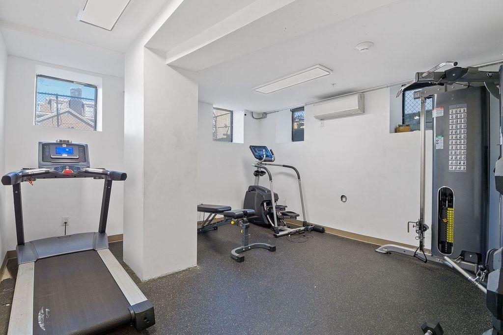 32 MAGNOLIA AVE Unit: 401