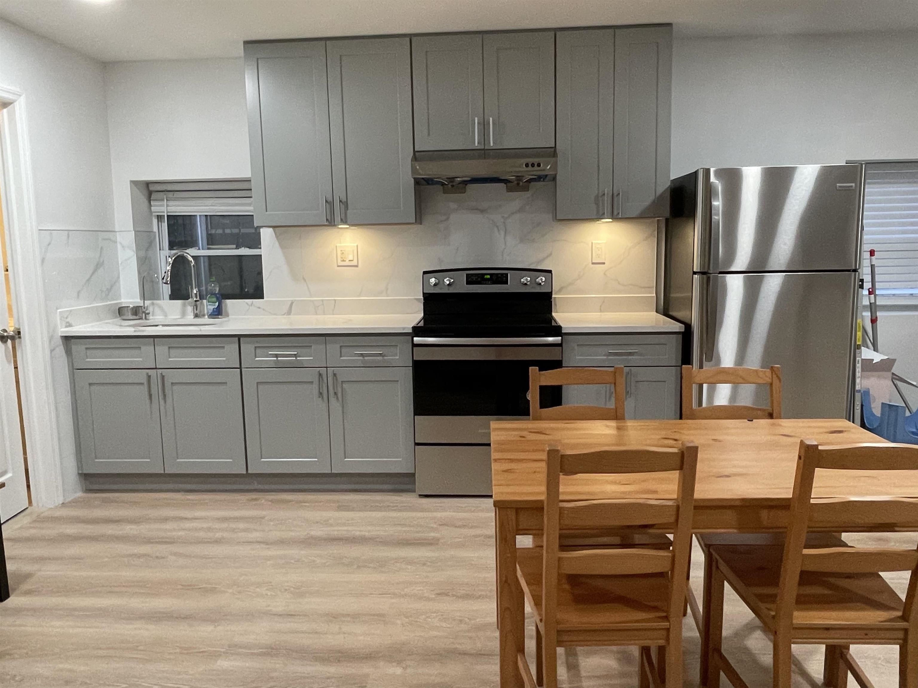 254 HALLADAY ST Unit: G