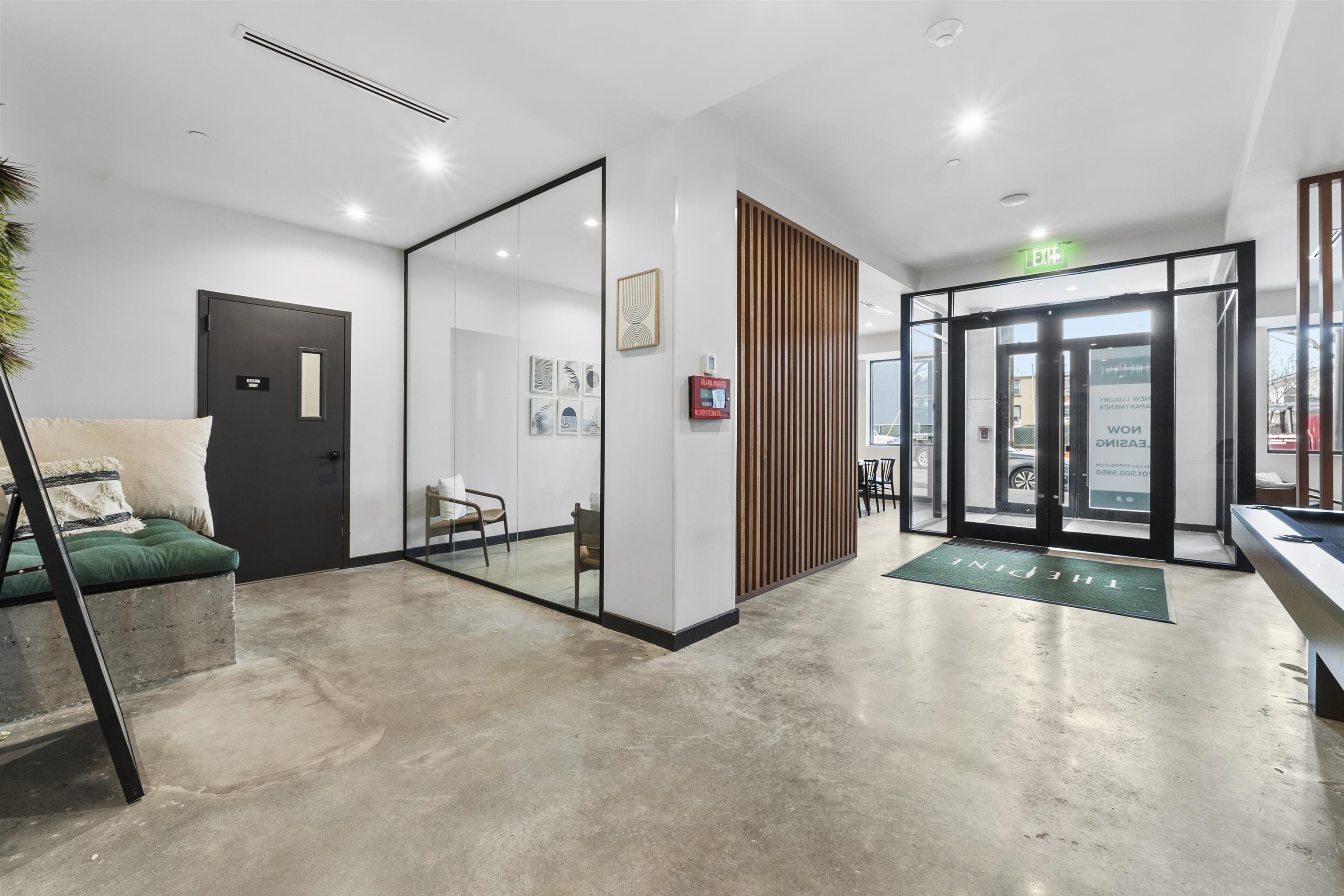 410 WHITON ST Unit: 307
