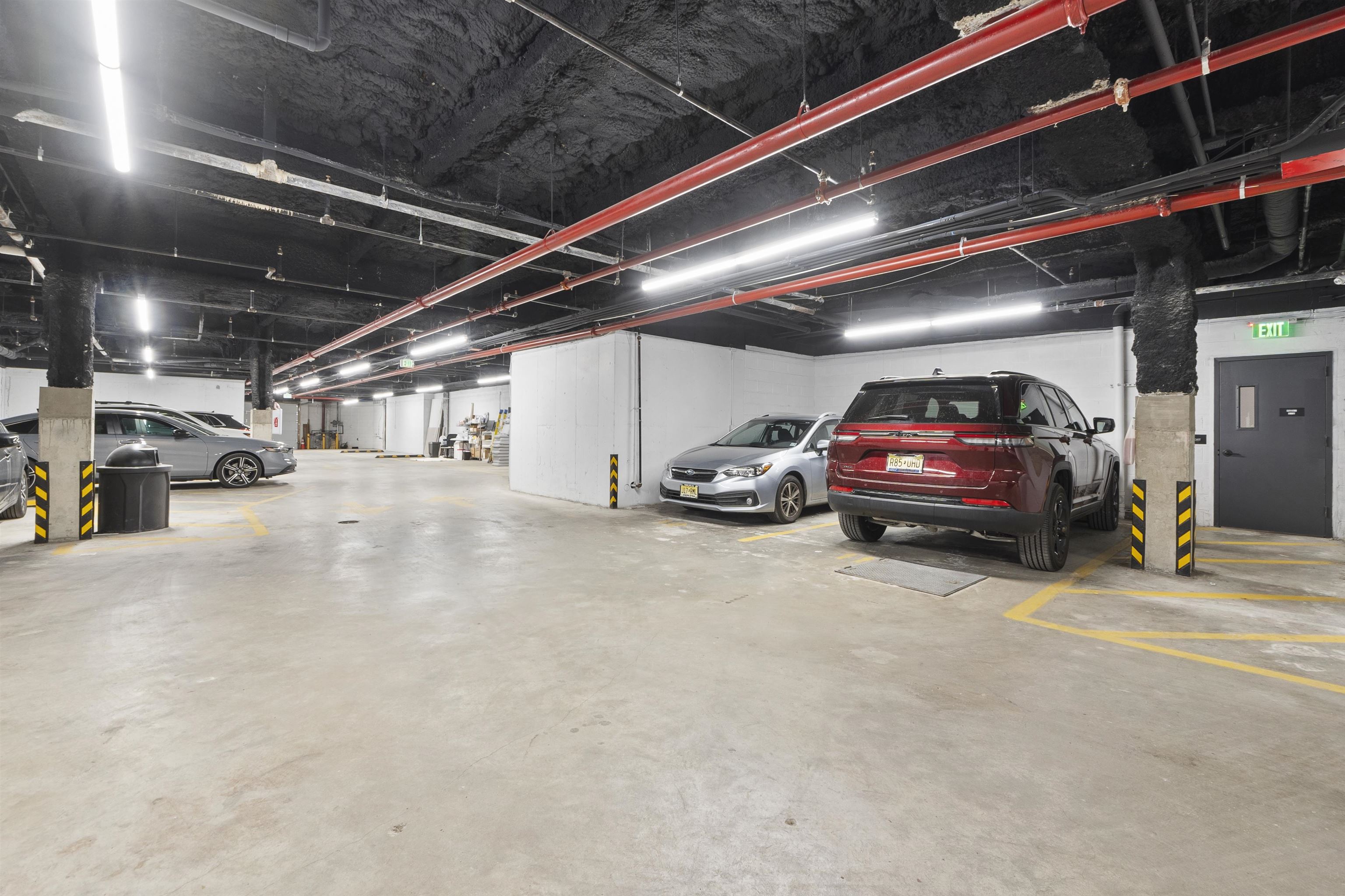 410 WHITON ST Unit: 307