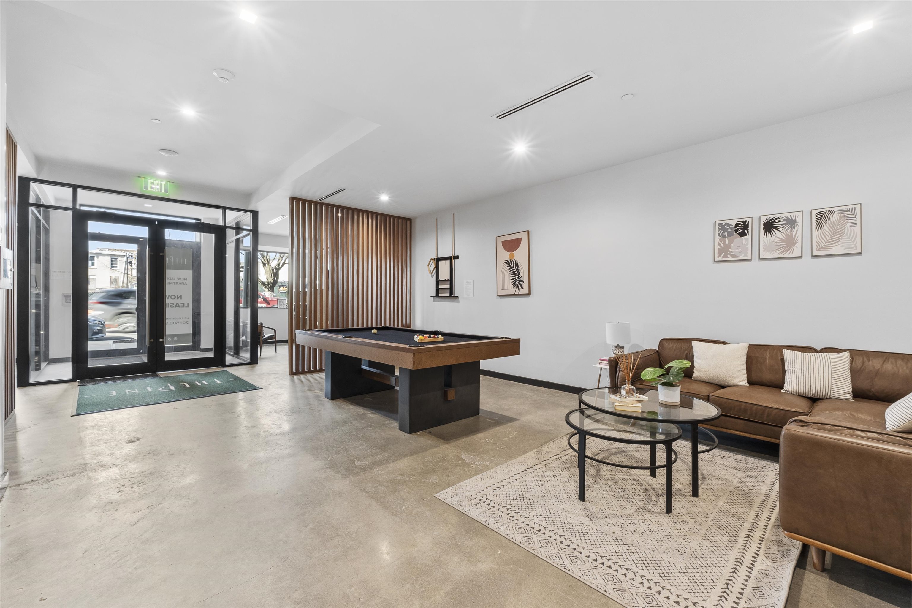 410 WHITON ST Unit: 307