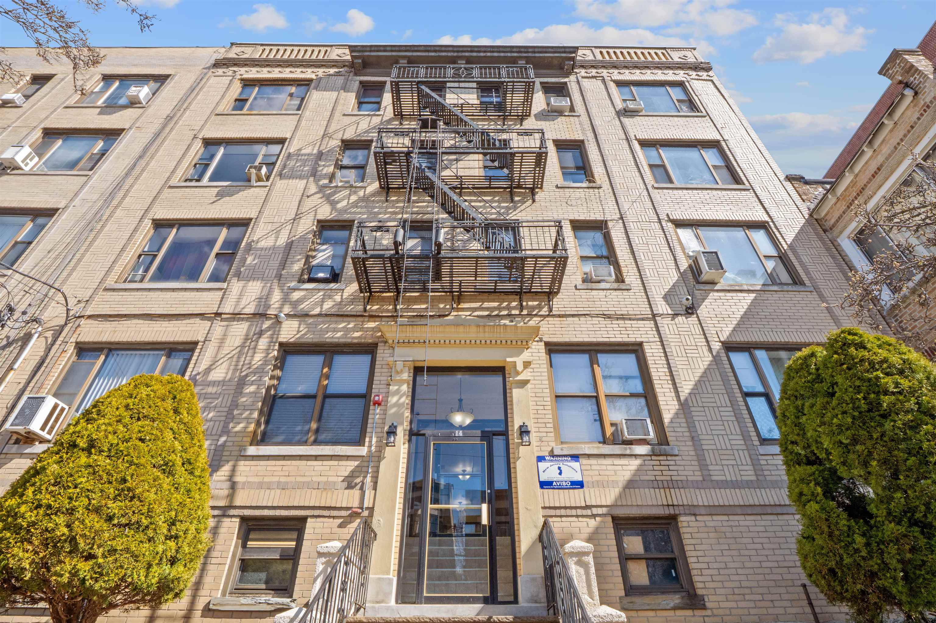 14 65TH ST Unit: 16
