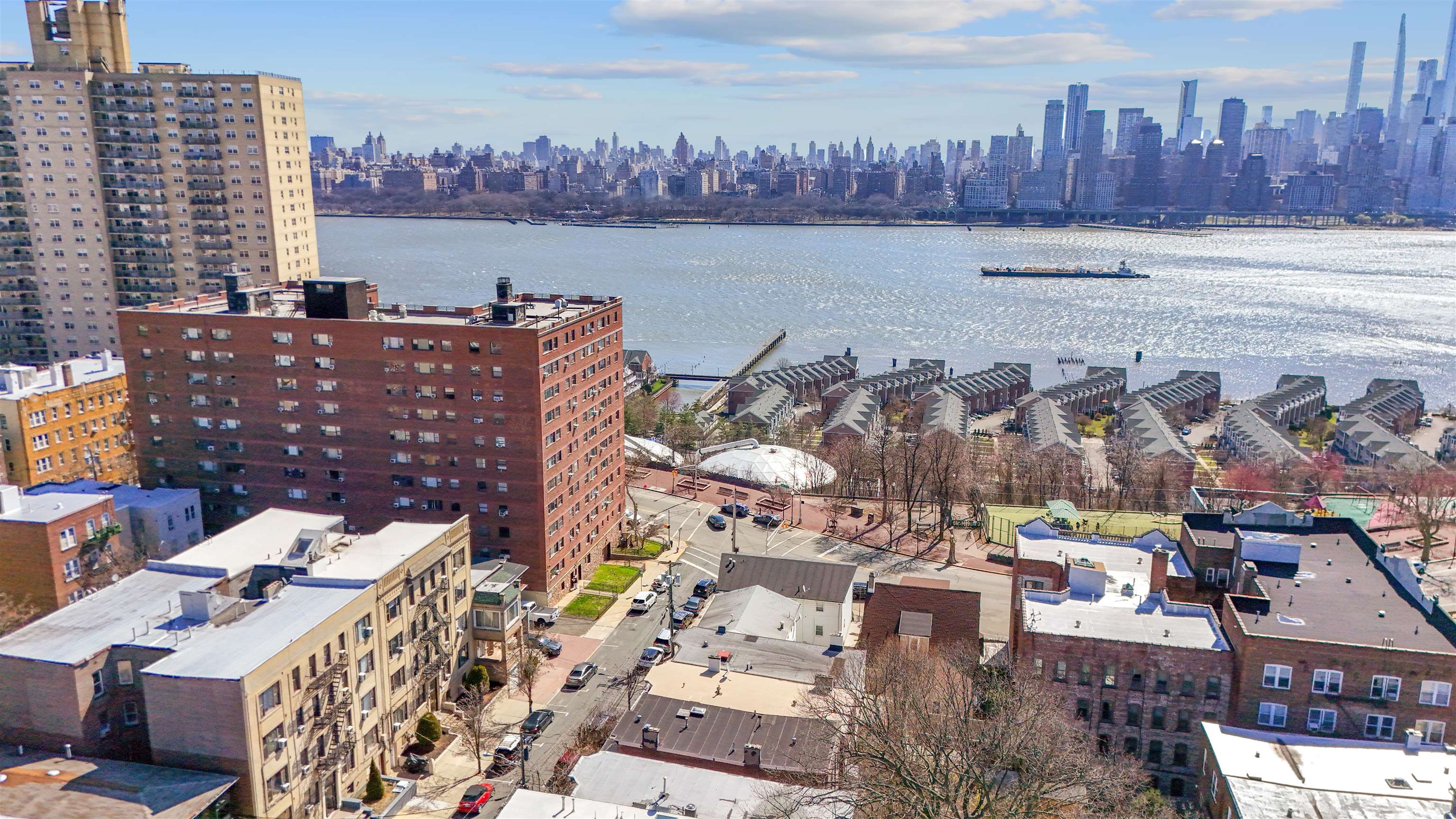 14 65TH ST Unit: 16