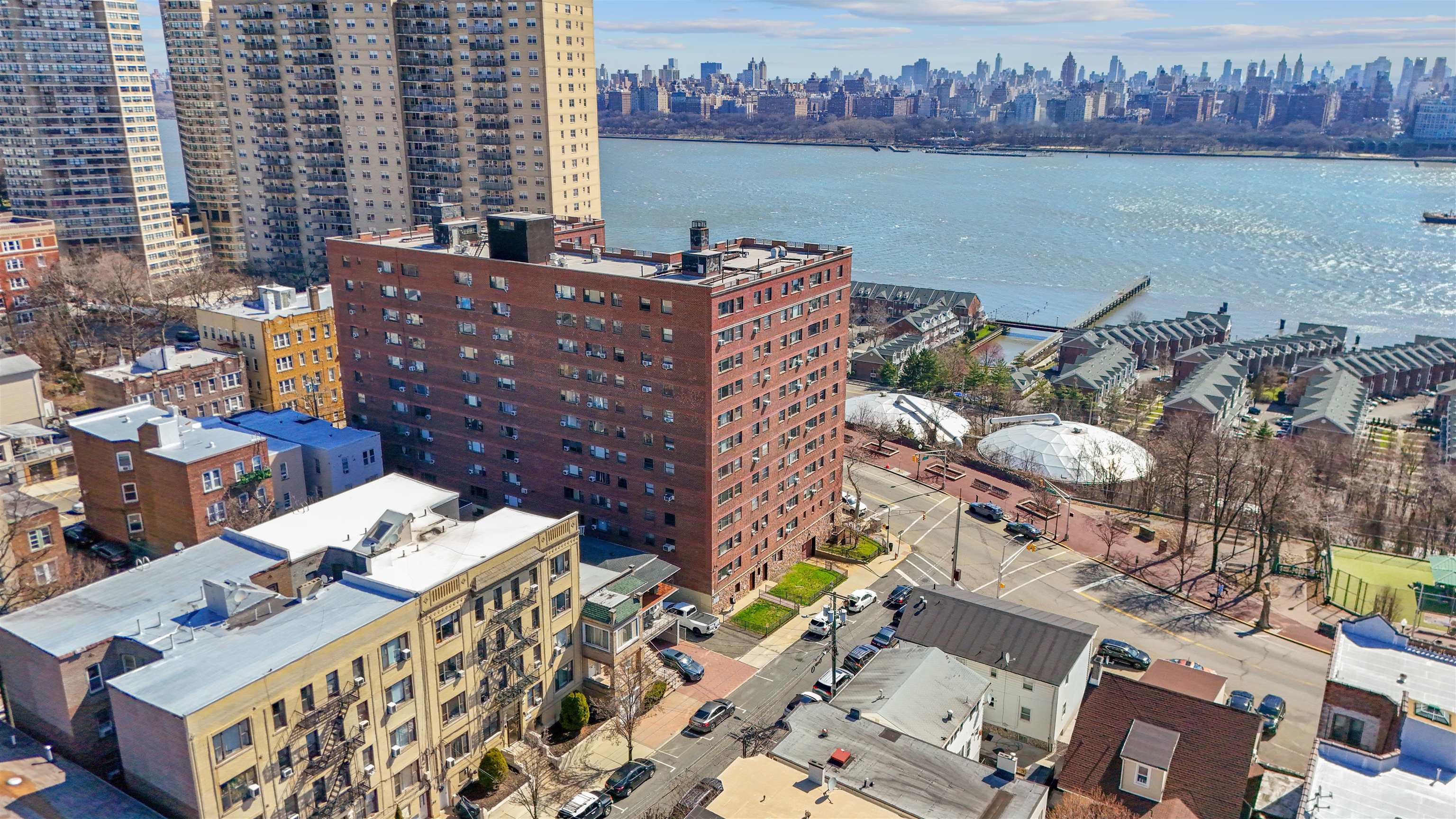 14 65TH ST Unit: 16