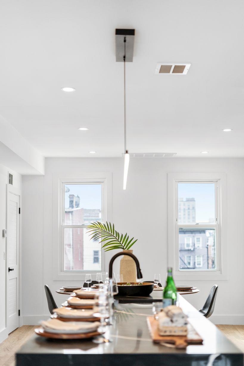 63 JEFFERSON AVE Unit: 2
