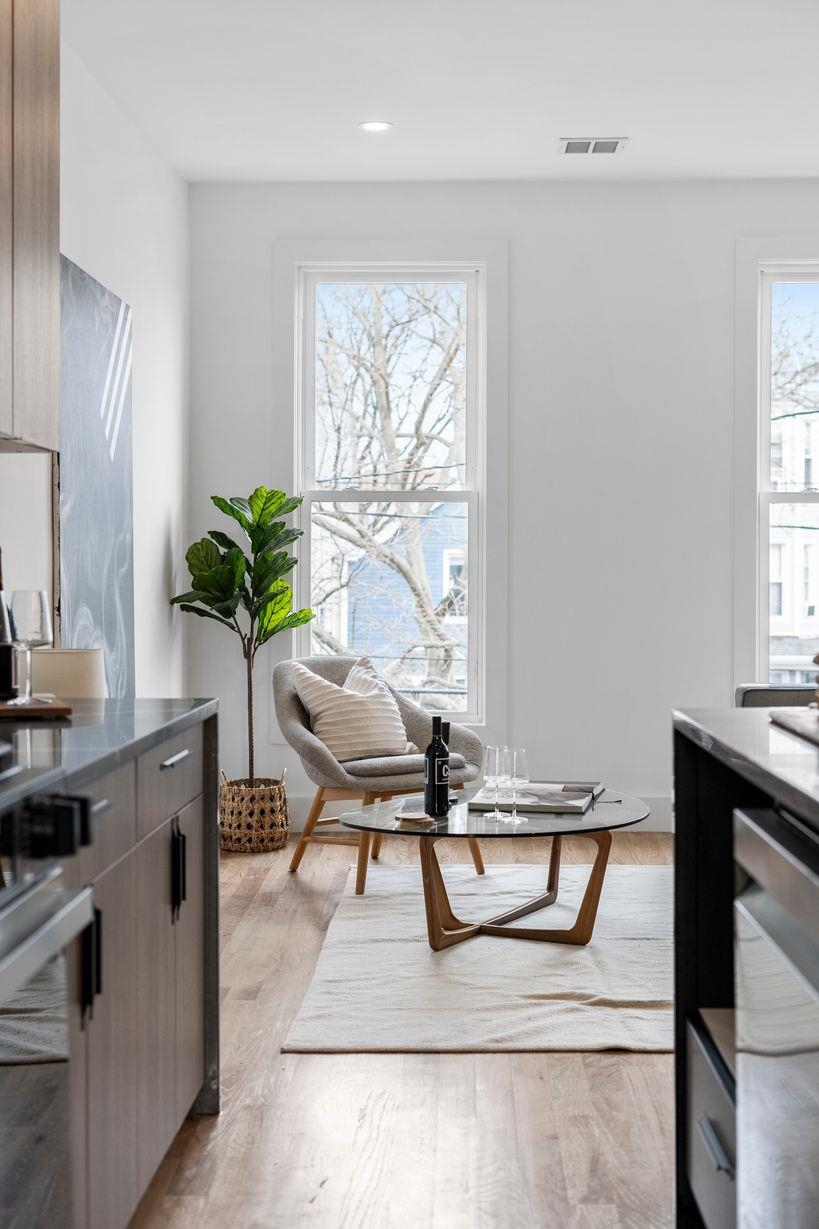 63 JEFFERSON AVE Unit: 2