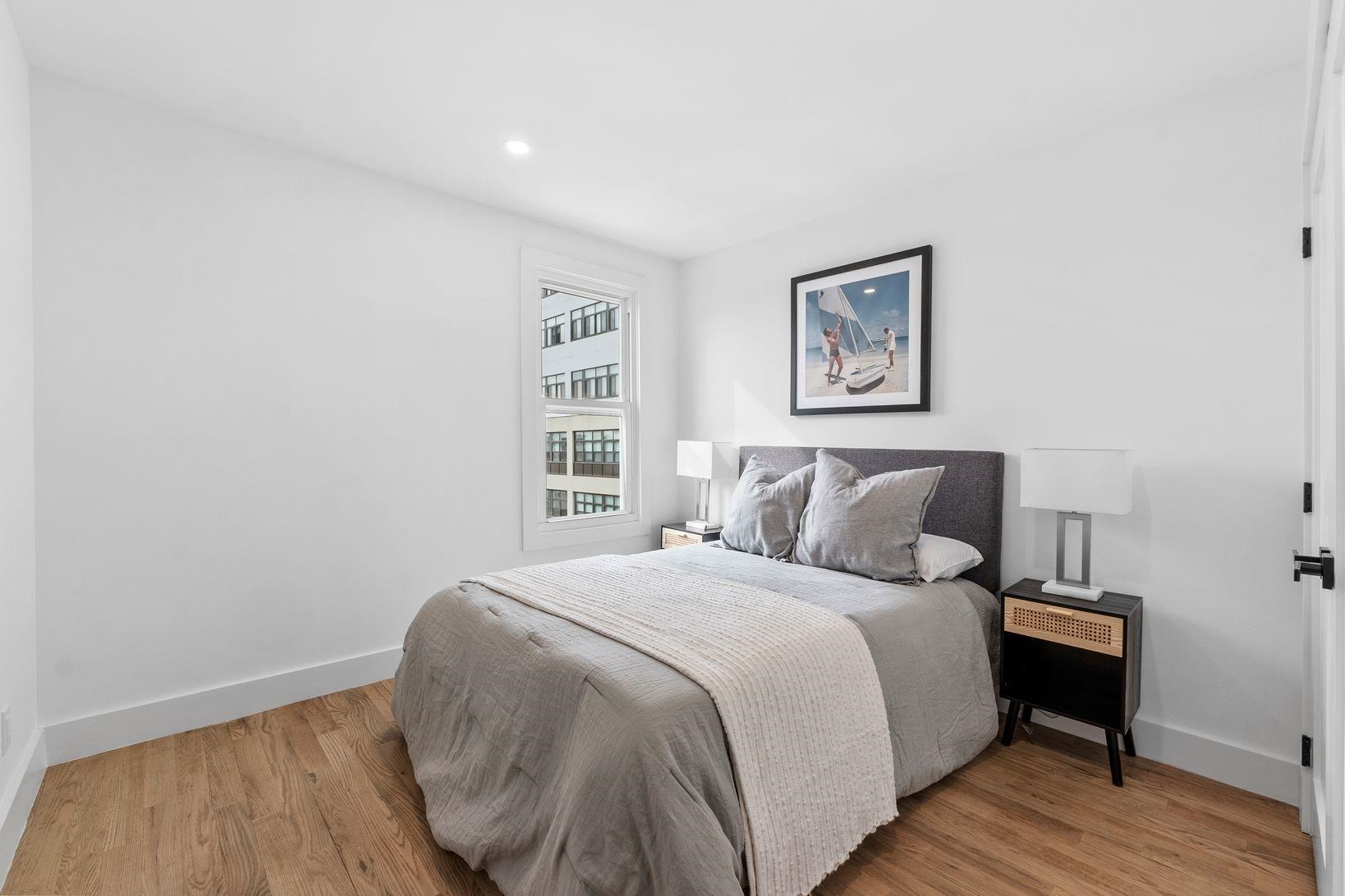 63 JEFFERSON AVE Unit: 2