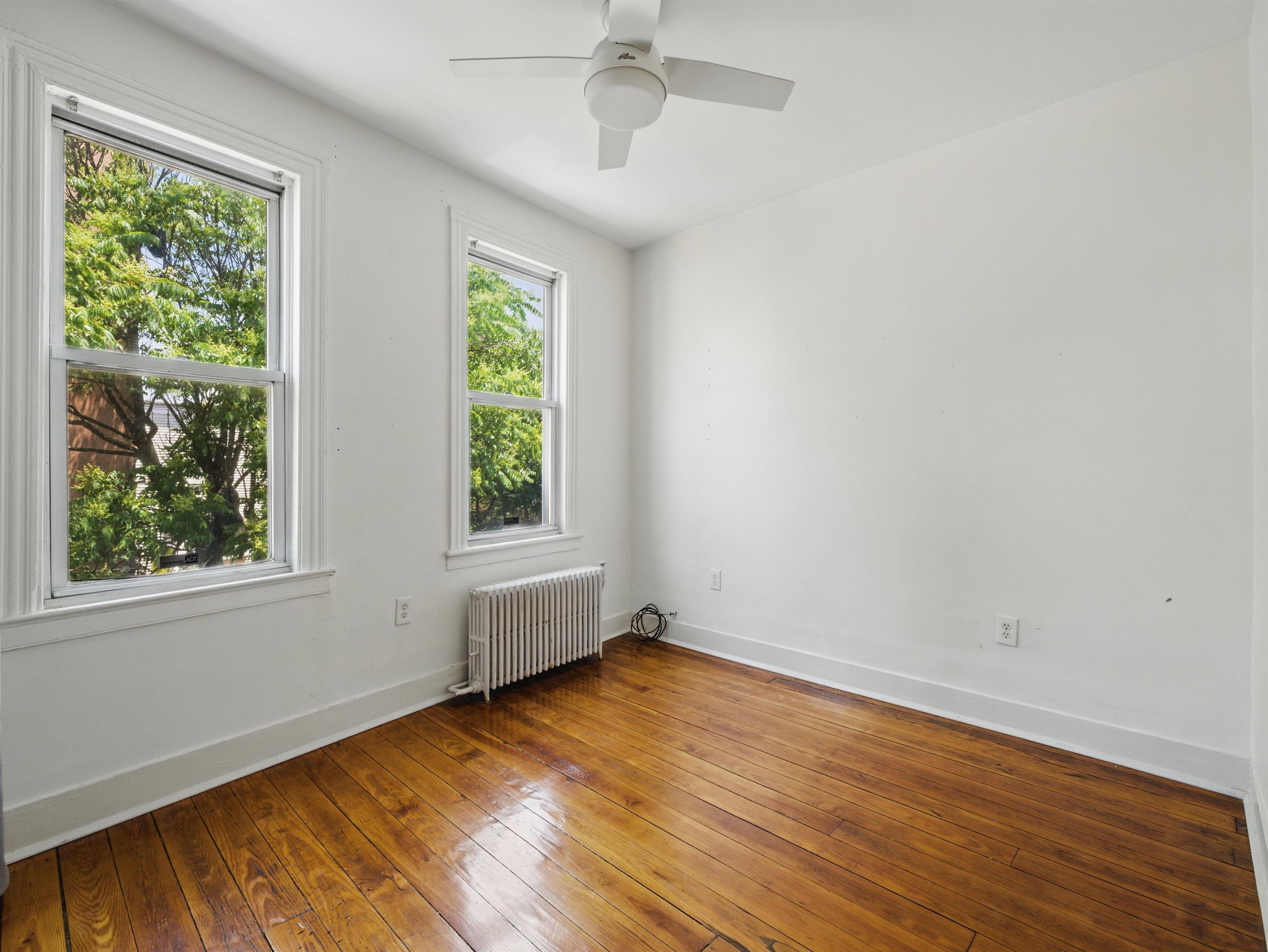14 ROCK ST