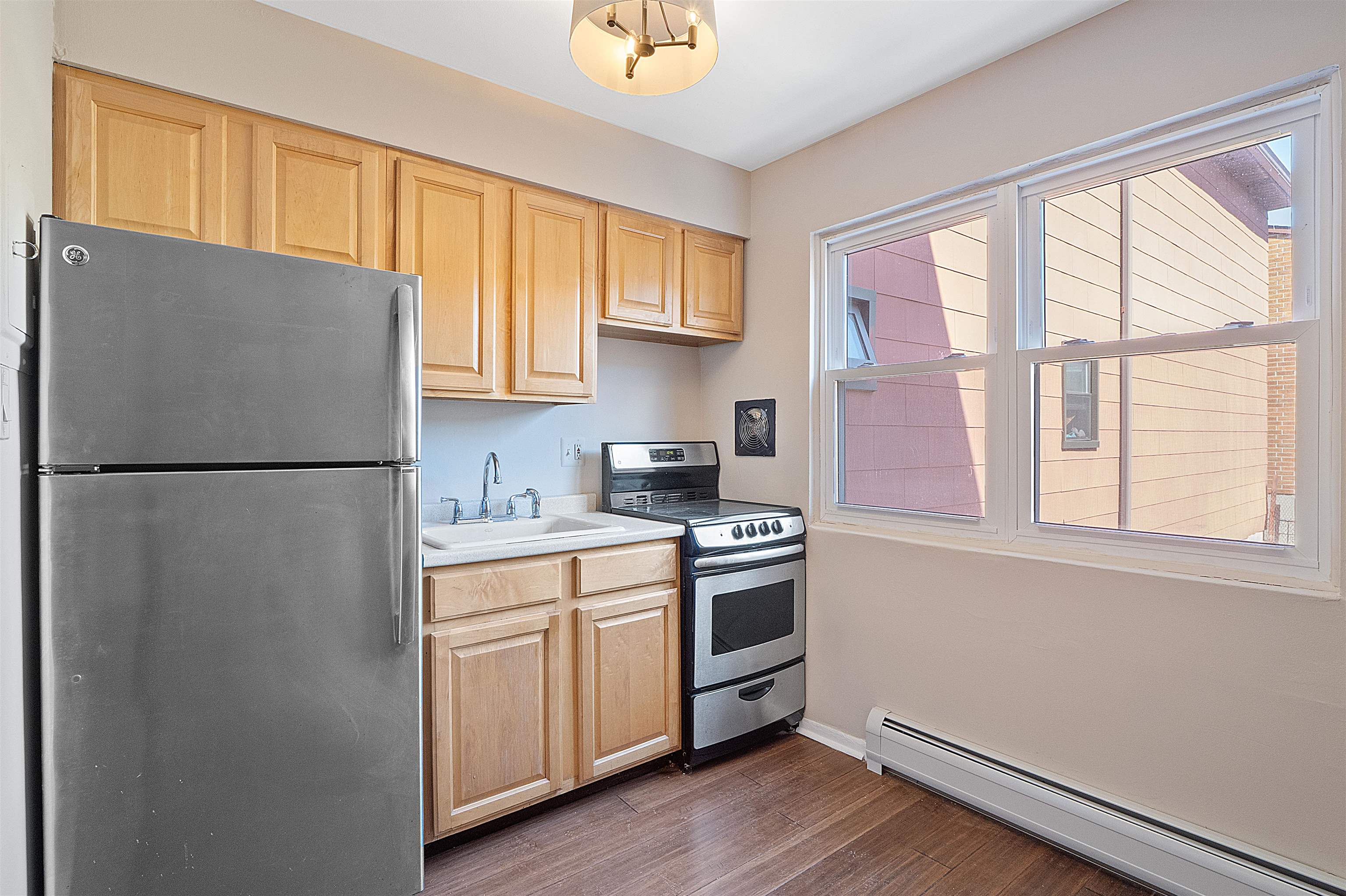 56 68TH ST Unit: 5