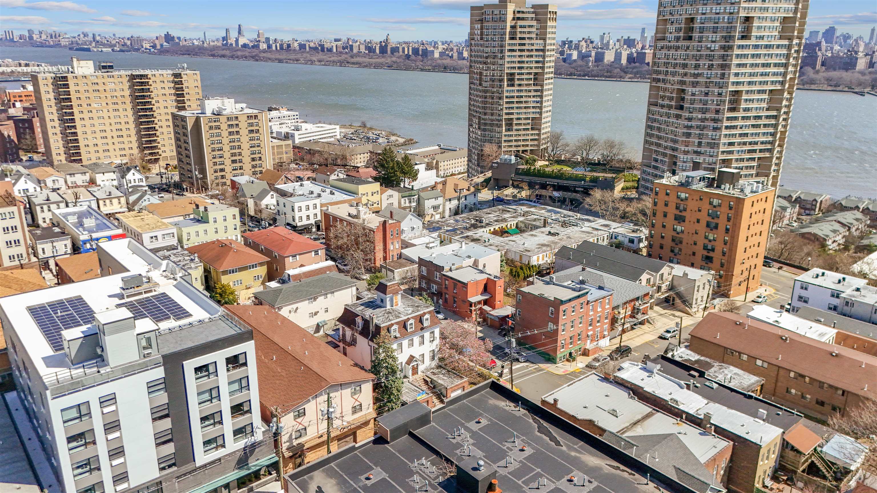 56 68TH ST Unit: 5