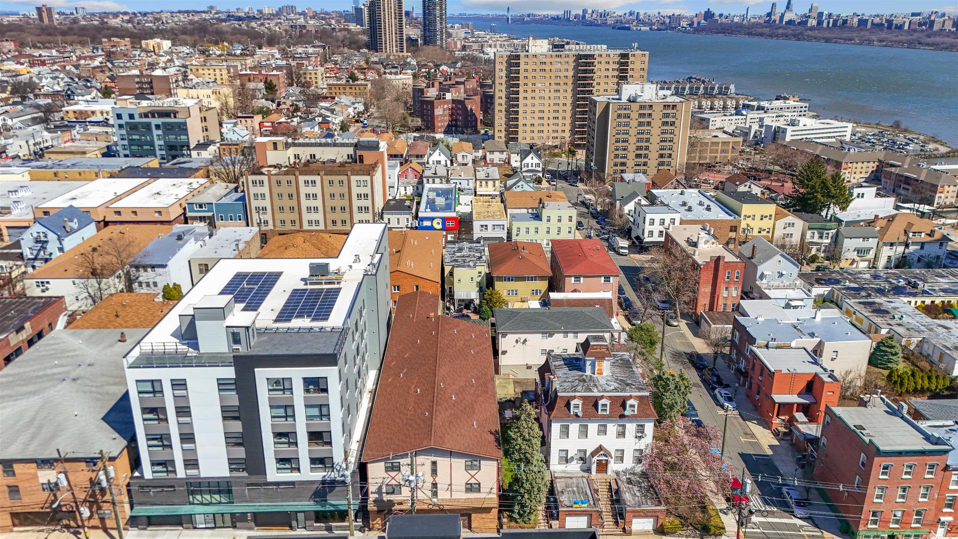 56 68TH ST Unit: 5