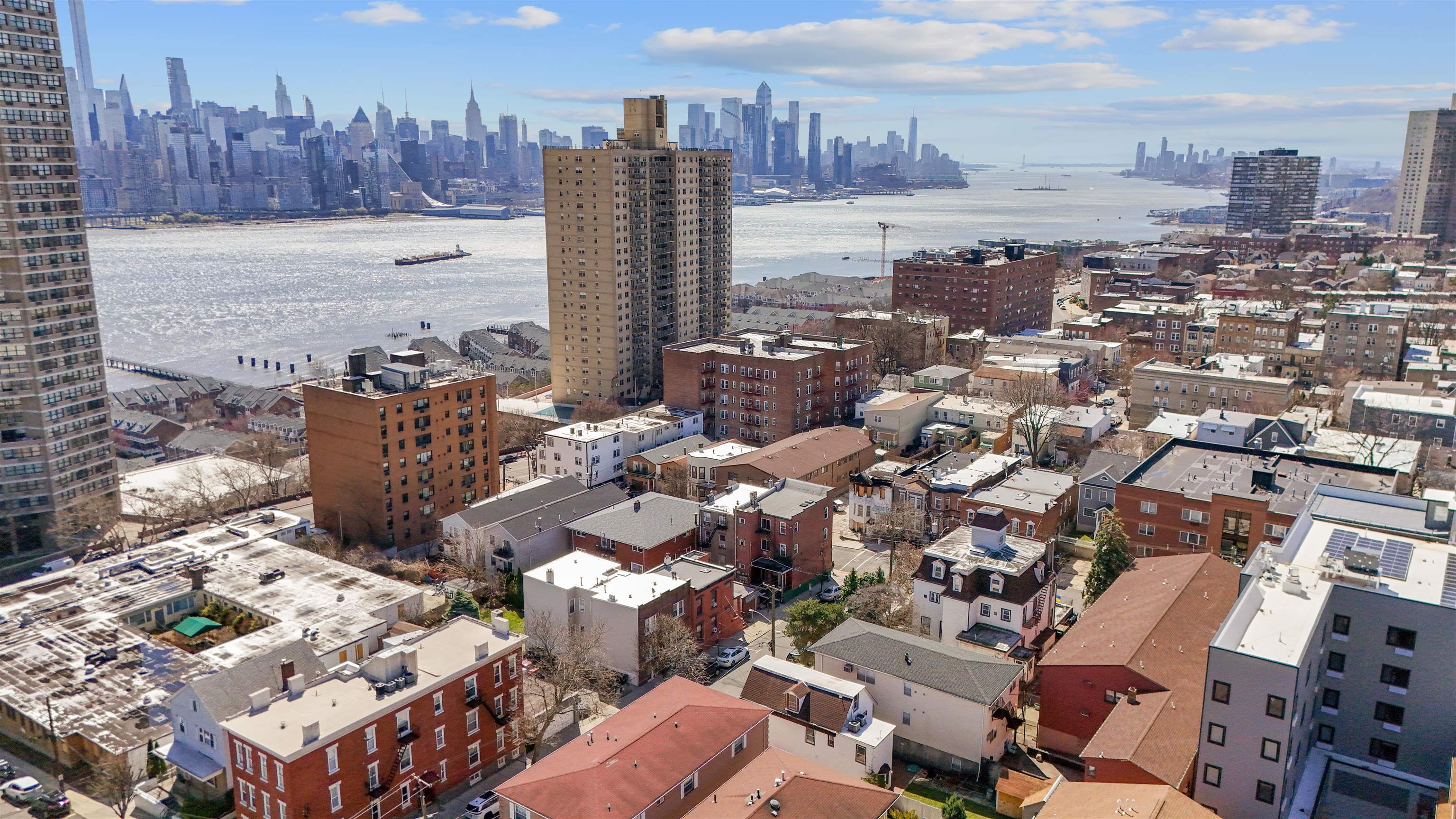 56 68TH ST Unit: 5