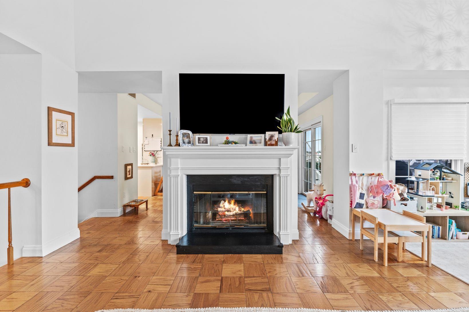 200 SHEARWATER CT WEST Unit: 52