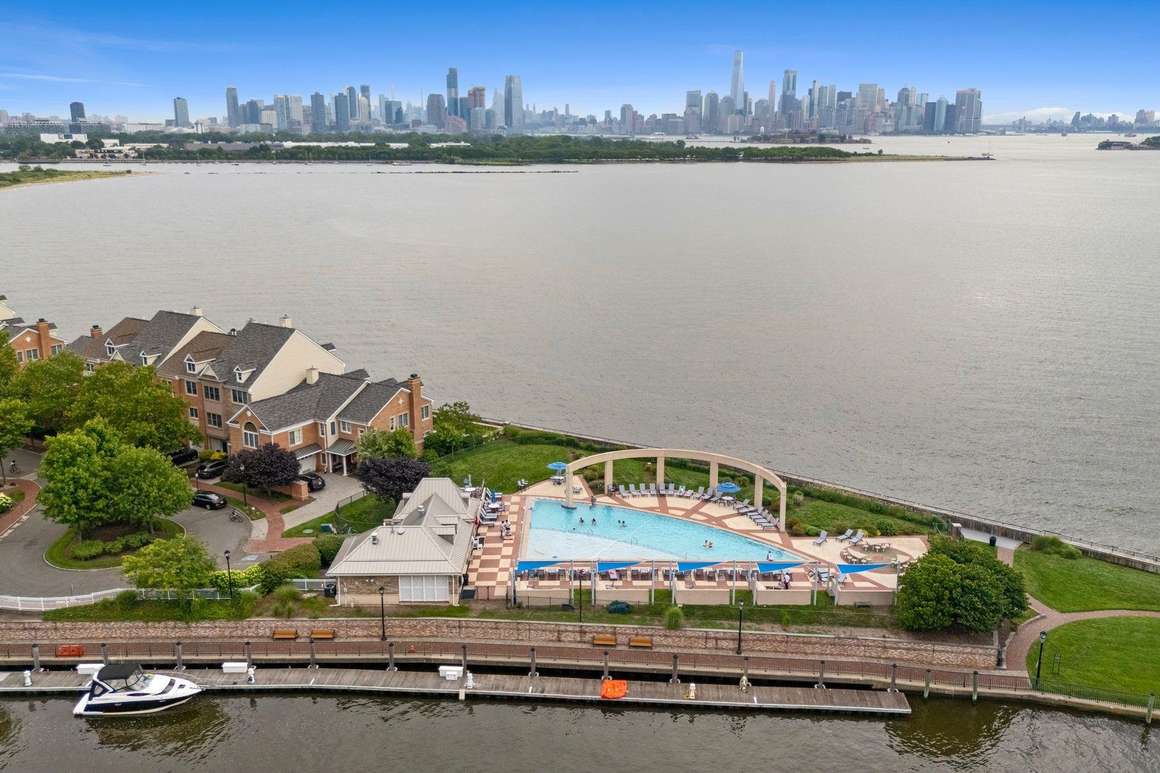 200 SHEARWATER CT WEST Unit: 52