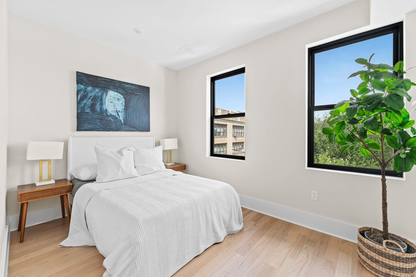 249 BERGEN AVE Unit: 302