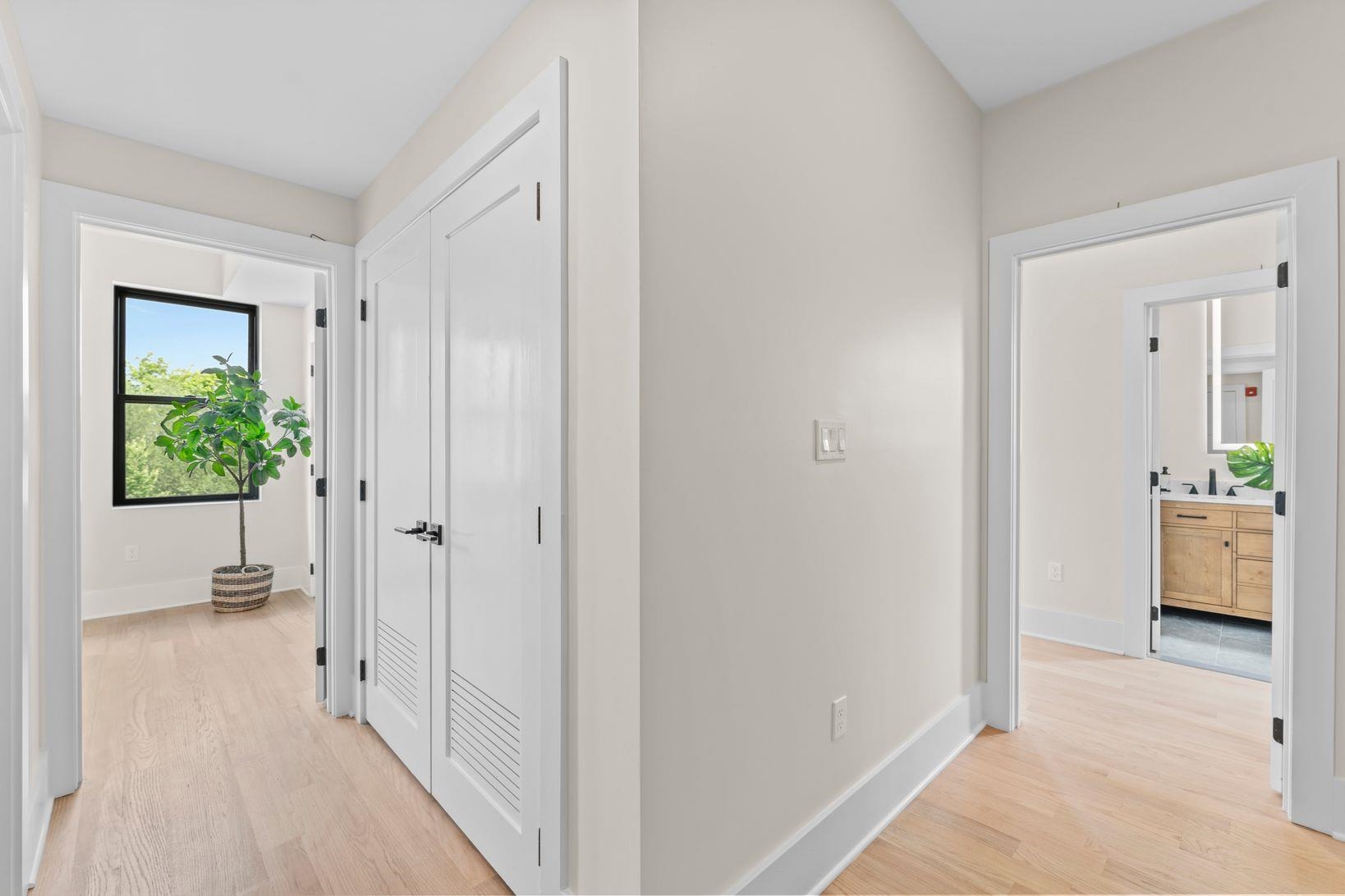 249 BERGEN AVE Unit: 302